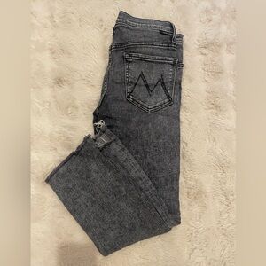 MOTHER Black wash Denim Insider Crop step fray Jeans